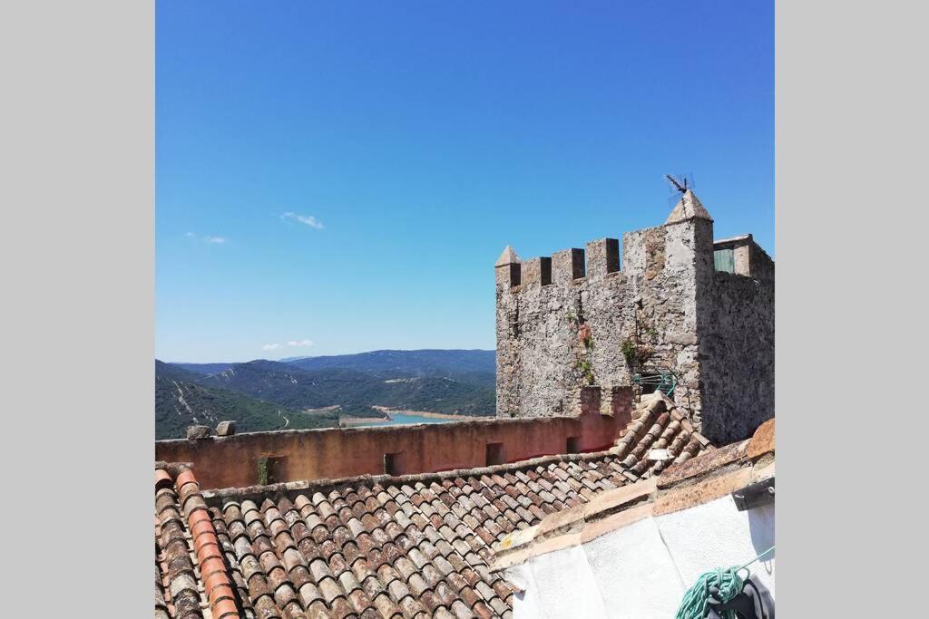 Holiday home Casa En Fortaleza Medieval Castellar de la Frontera